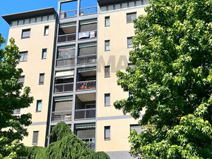 Appartamento trilocale in vendita in Via Quarto Cagnino, Milano