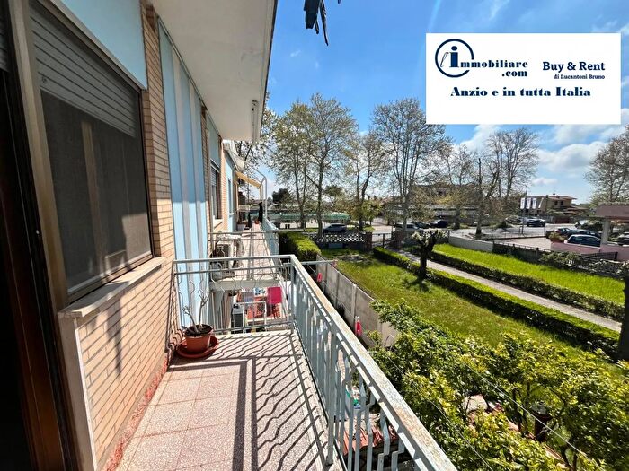 Appartamento quadrilocale in vendita in Via Nettunense, Anzio