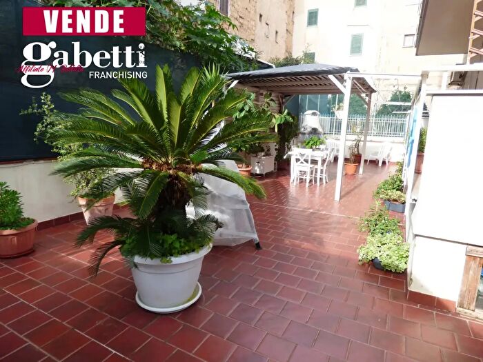 Appartamento con 5 locali in vendita in Via Falcone E Morvillo, Bagheria