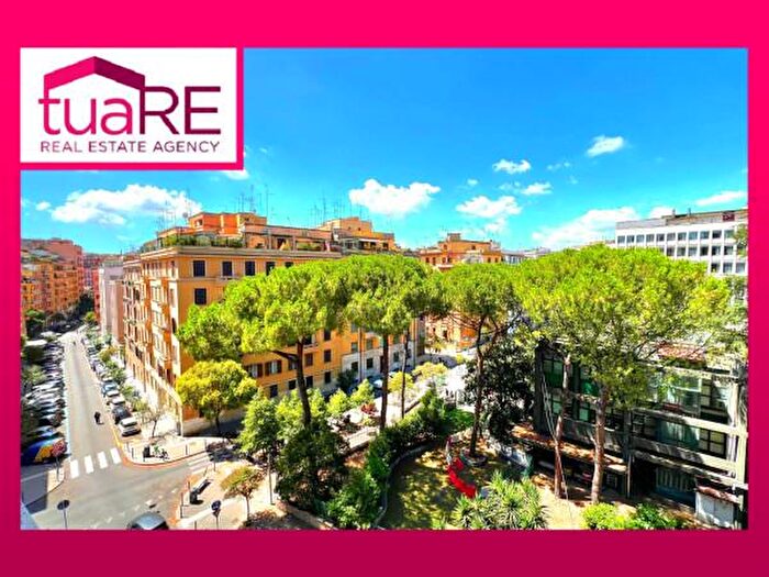 Appartamento trilocale in vendita in Roma