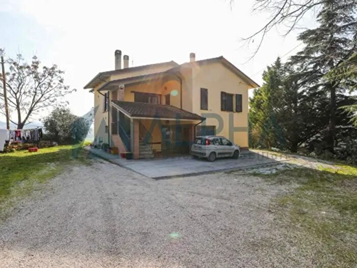 Casa con 6 locali in vendita in Via Cesena, Longiano