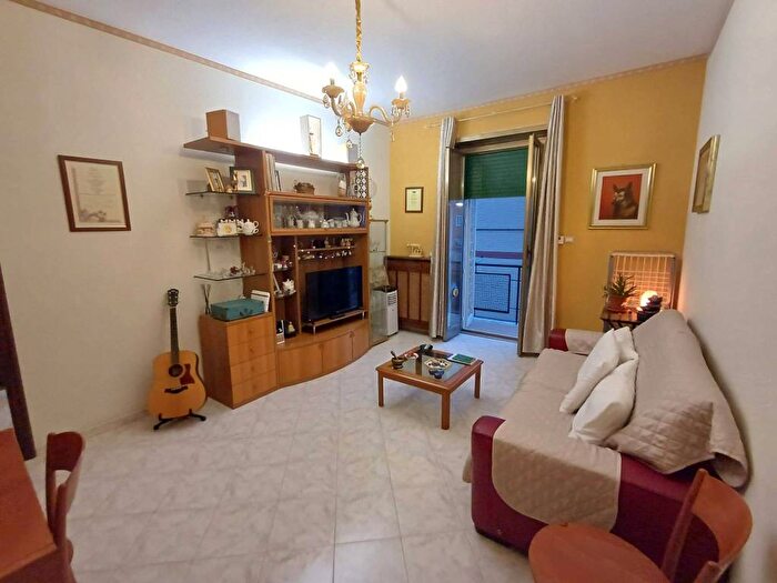 Appartamento trilocale in affitto in Via delle Dalie, Centocelle, Roma