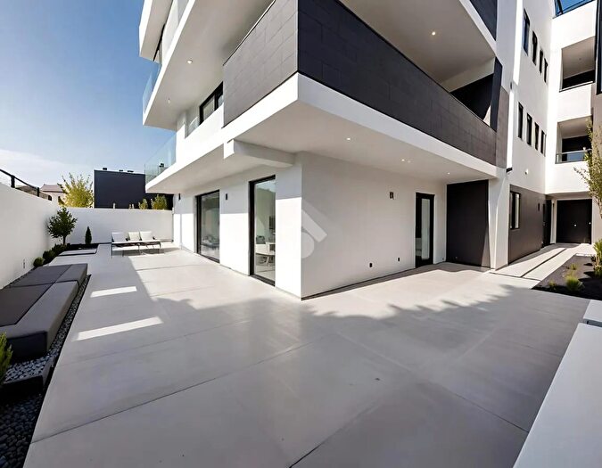 Appartamento trilocale in vendita in Via Fratelli Bandiera, Cassano Delle Murge