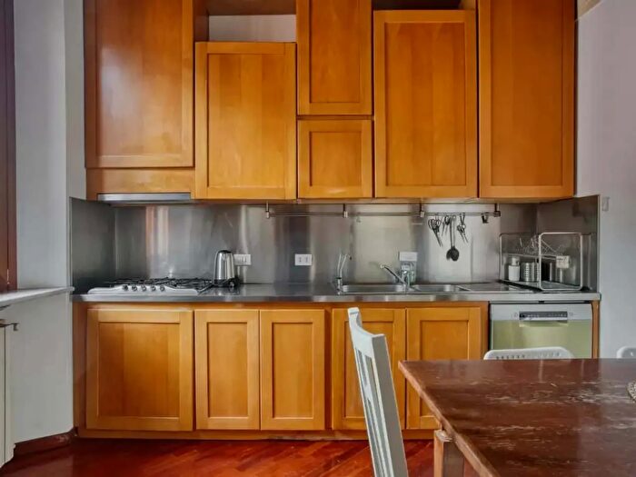 Appartamento monolocale in affitto in Viale Coni Zugna, Milano