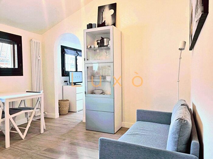 Appartamento bilocale in affitto in Via Sebastiano del Piombo, Monte Rosa Lotto, Milano