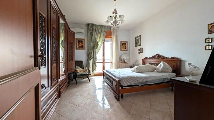 Appartamento con 5 locali in vendita in Via Silio Italico, Margherita Di Savoia