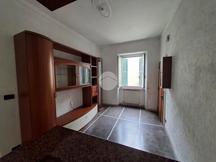 Appartamento quadrilocale in vendita in Via Sonnino Sidney, Genova