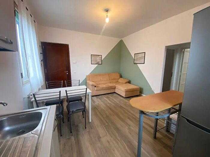 Appartamento trilocale in affitto in Via Treponti Molinella, Lendinara