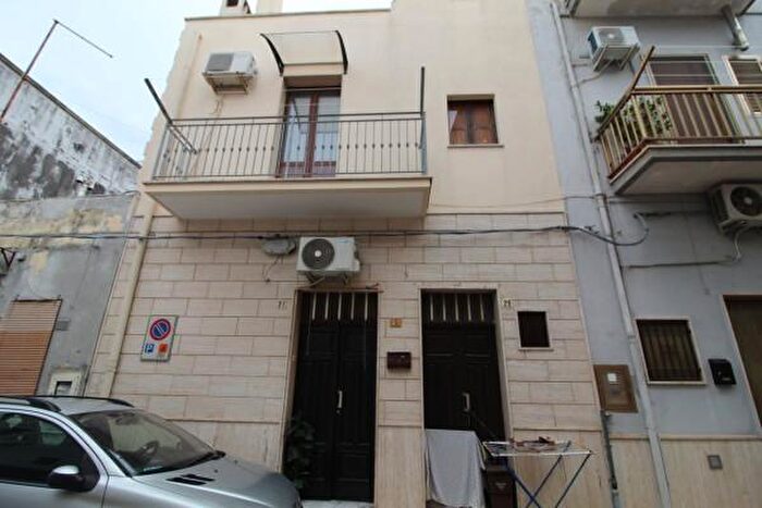 Appartamento con 5 locali in vendita in Via Ettore Fumagalli, Villa Castelli