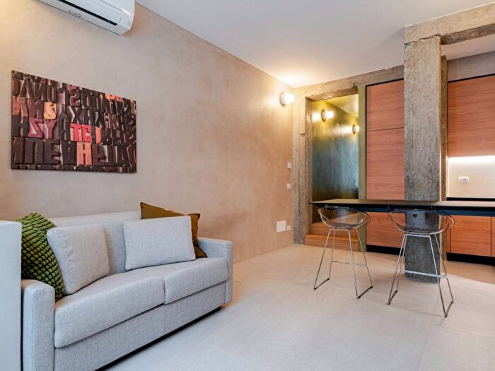 Appartamento bilocale in affitto in Via Giovanni Battista Prandina, Ponte Nuovo, Milano