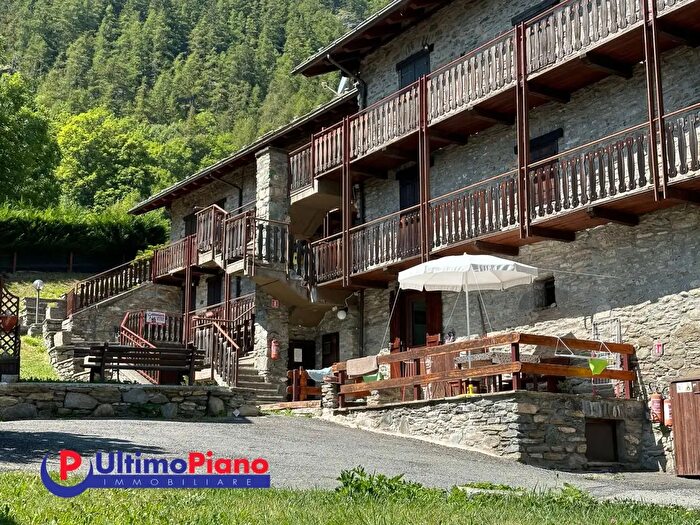 Appartamento bilocale in vendita in Frazione Les Rey, Ollomont