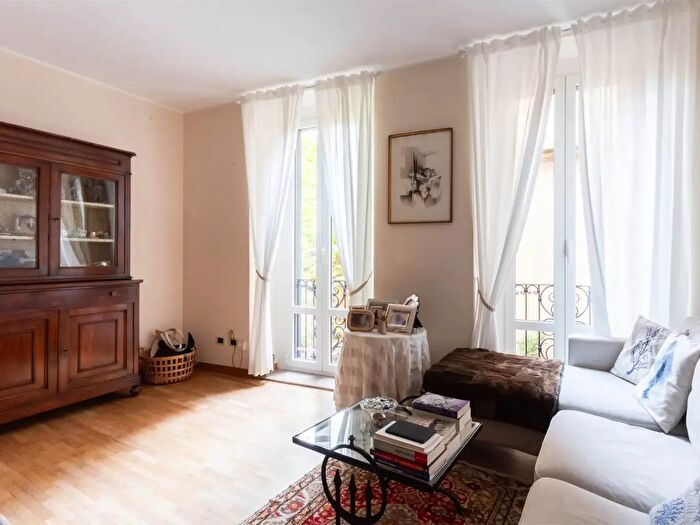 Appartamento trilocale in vendita in Via Nirone, Milano