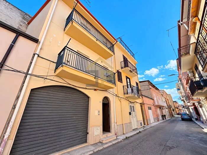 Casa quadrilocale in vendita in Via Marsala, Partinico