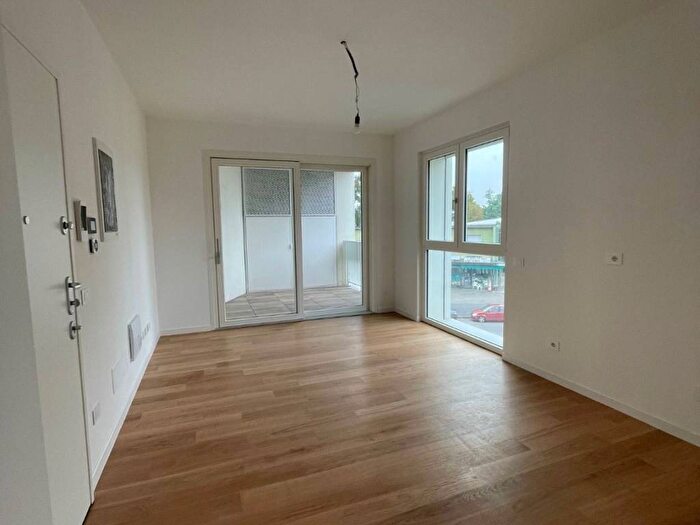 Appartamento bilocale in affitto in Via delle Forze Armate, Bisceglie, Milano