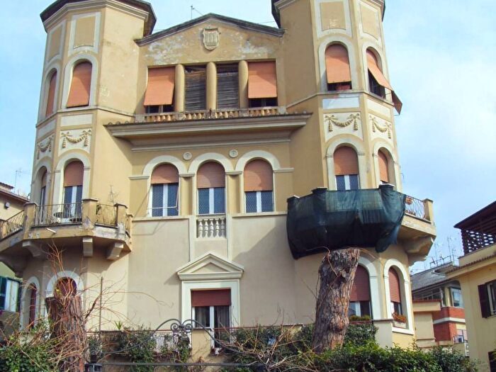 Appartamento con 5 locali in affitto in Via Vincenzo Troya, Monte Mario Trionfale, Roma