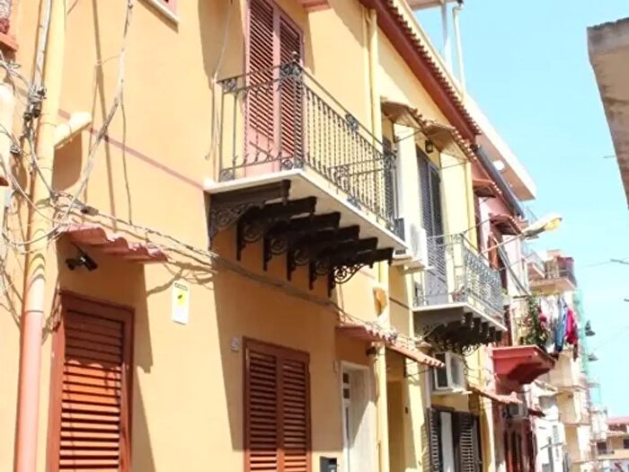 Casa trilocale in vendita in Via Diodoro Siculo, Villabate