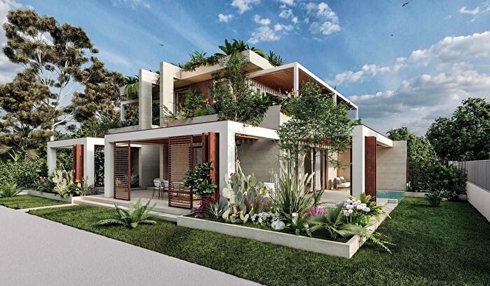 Casa con 8 locali in vendita in Forte Dei Marmi