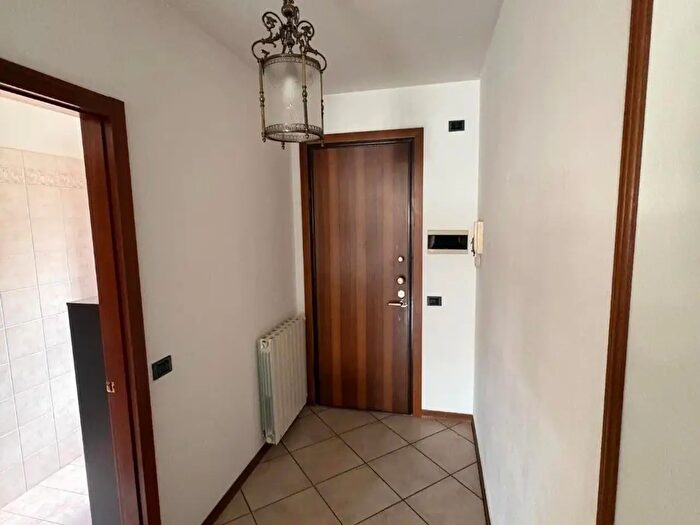 Appartamento quadrilocale in vendita in Massa