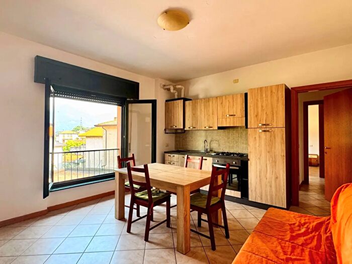 Appartamento bilocale in vendita in Via Verdi, Pianico