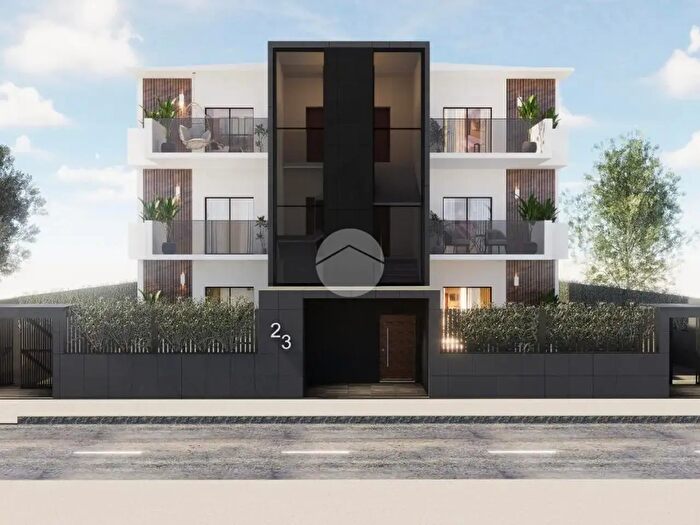Appartamento trilocale in vendita in Via degli Aranci, Cesa