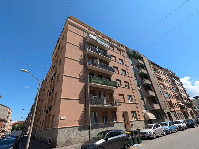 Appartamento bilocale in affitto in Via Barletta, Santa Rita, Torino