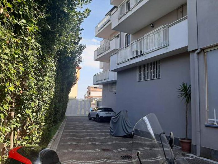 Appartamento quadrilocale in affitto in Via Oasi Sacro Cuore, Giugliano In Campania