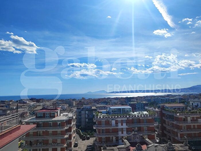 Appartamento trilocale in vendita in Viale dAmore, Portici