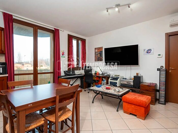 Appartamento bilocale in vendita in Via Newton, Castellarano