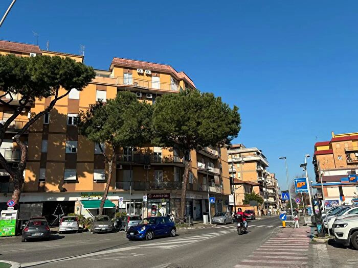 Appartamento quadrilocale in vendita in Via Enrico Toti, Ciampino