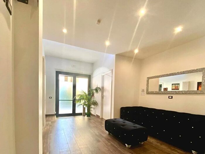 Appartamento con 16 locali in vendita in Via Monte S Michele, San Benedetto Del Tronto