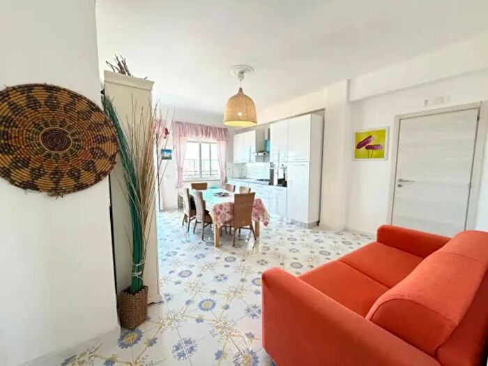 Appartamento trilocale in vendita in Via Torre di Mare, Capaccio Paestum