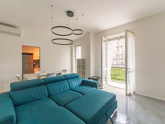 Appartamento trilocale in affitto in Via Giuseppe Tartini, Dergano, Milano