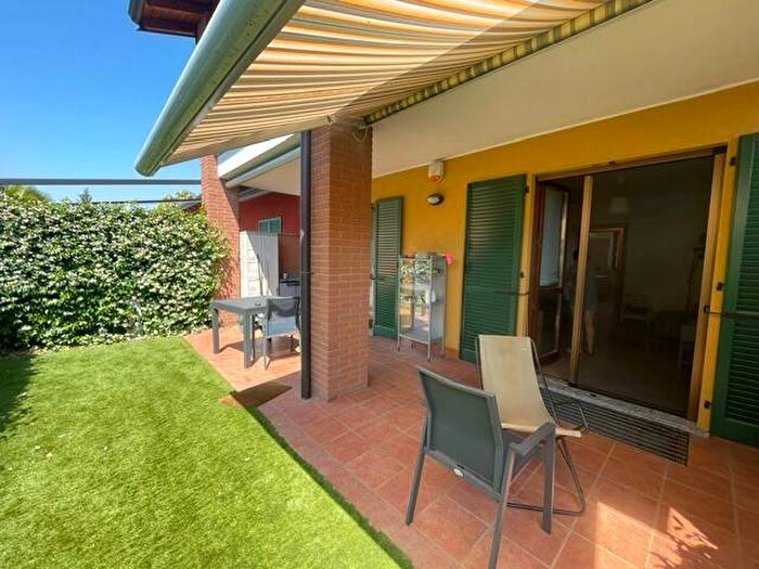 Appartamento trilocale in affitto in Via Aprica, Centro, Lomazzo