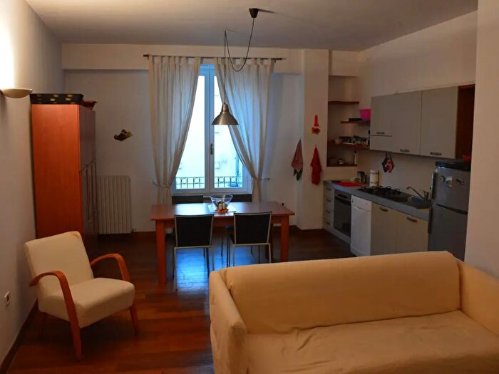 Appartamento trilocale in vendita in Piazza del Plebiscito, Ancona