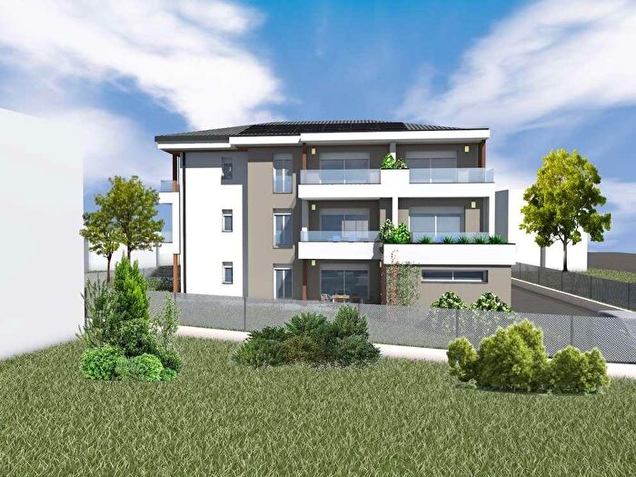 Appartamento bilocale in vendita in Via Martiri della Liberta, Canzo