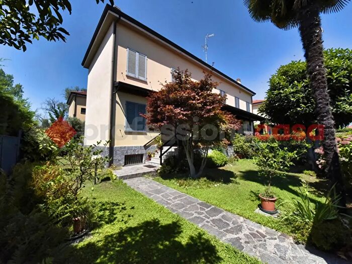 Casa quadrilocale in vendita in Via Tarvisio, Paderno Dugnano