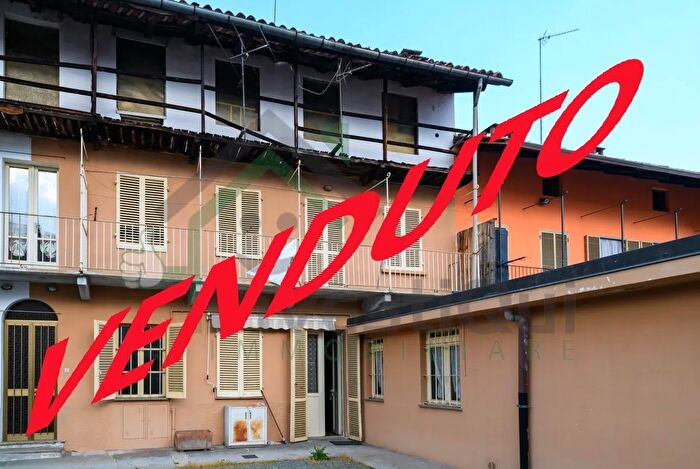 Casa con 5 locali in vendita in Cirie