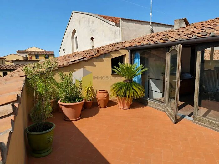 Casa con 7 locali in vendita in Santa Maria, Pisa