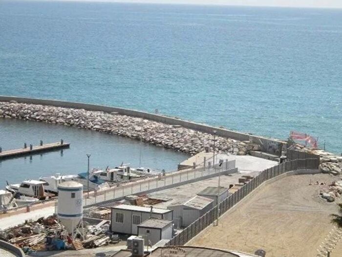 Appartamento trilocale in affitto in Corso Europa, Borghetto Santo Spirito