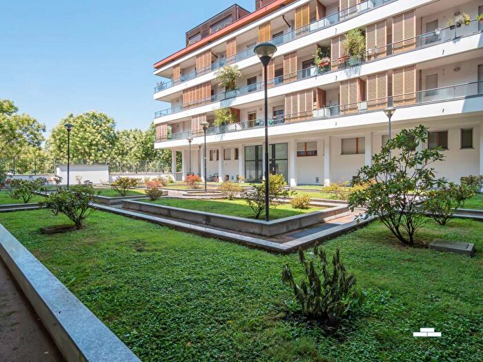 Appartamento bilocale in affitto in Via Giovanni Segantini, Navigli Darsena, Milano