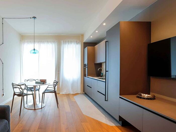 Appartamento bilocale in affitto in Via Archimede, Indipendenza, Milano