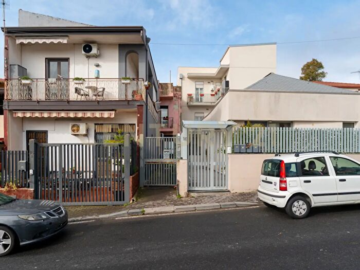 Appartamento bilocale in vendita in Via Villa Flaminia, Catania