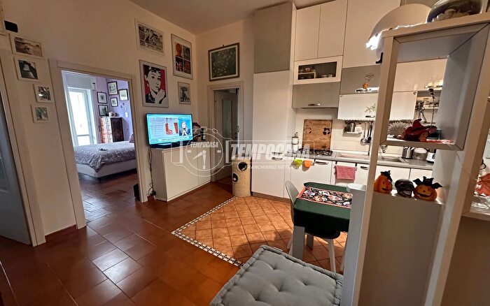 Appartamento trilocale in vendita in Via Bruno Falcomata, Napoli