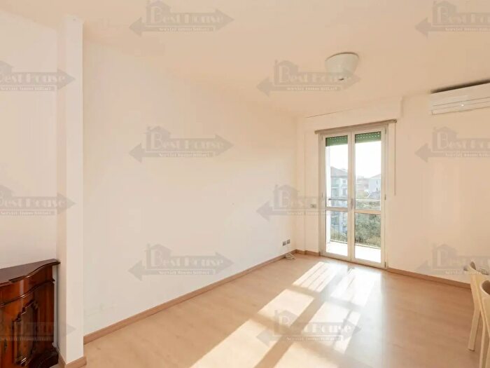 Appartamento monolocale in affitto in Via Palmanova, Milano