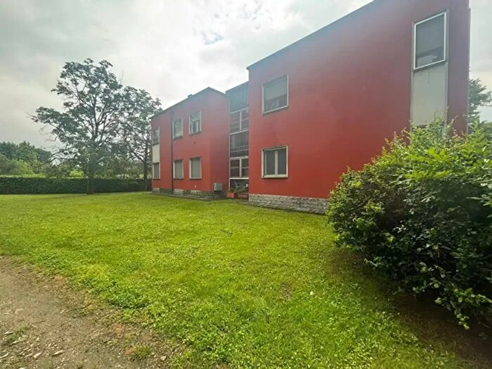 Appartamento trilocale in vendita in Viale Aprile, Burago Di Molgora