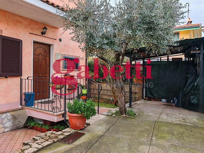 Appartamento quadrilocale in vendita in Via Marchese Alessandro del Prete, Pozzilli