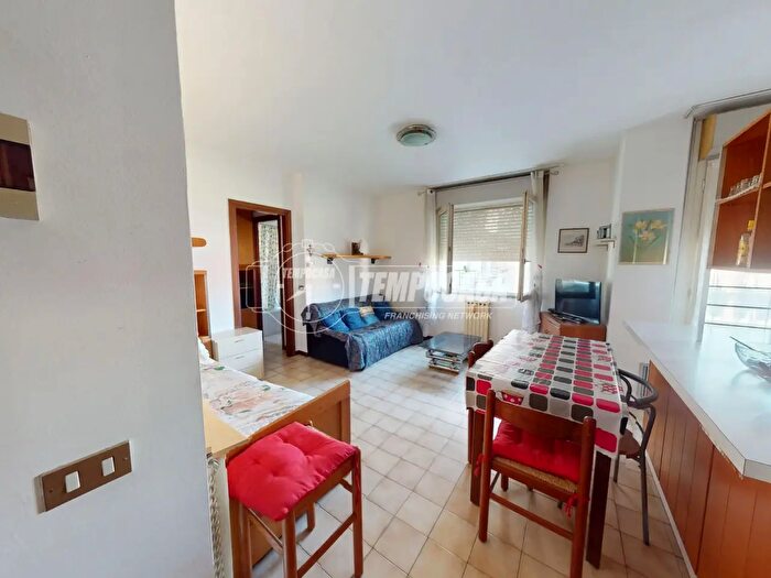 Appartamento bilocale in vendita in Via G Berchet, Cesano Maderno