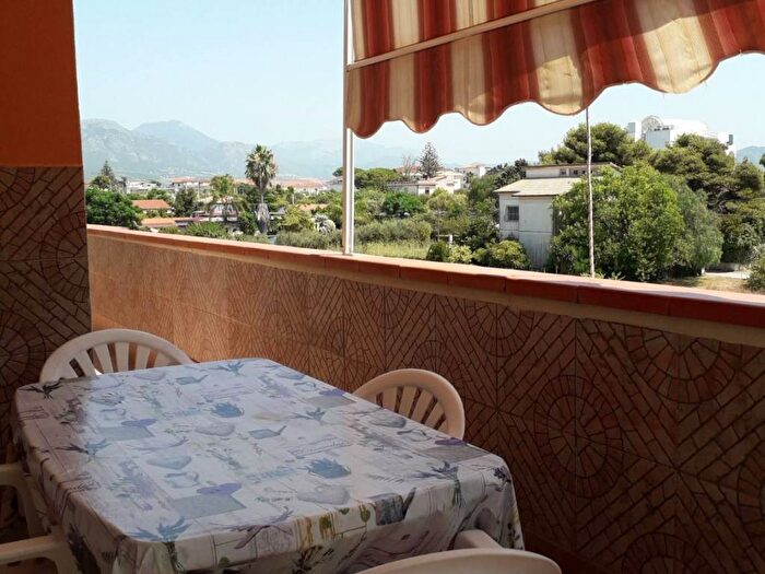 Appartamento bilocale in affitto in Via Tommaso Guidi Mascio, Licinella Torre Di Paestum, Capaccio Paestum