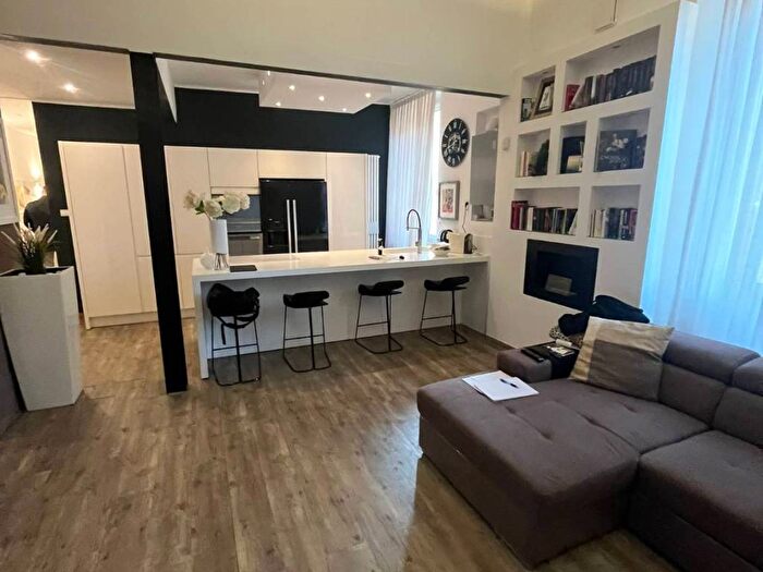 Appartamento quadrilocale in affitto in Piazza Salotto Corso Umberto, Pescara