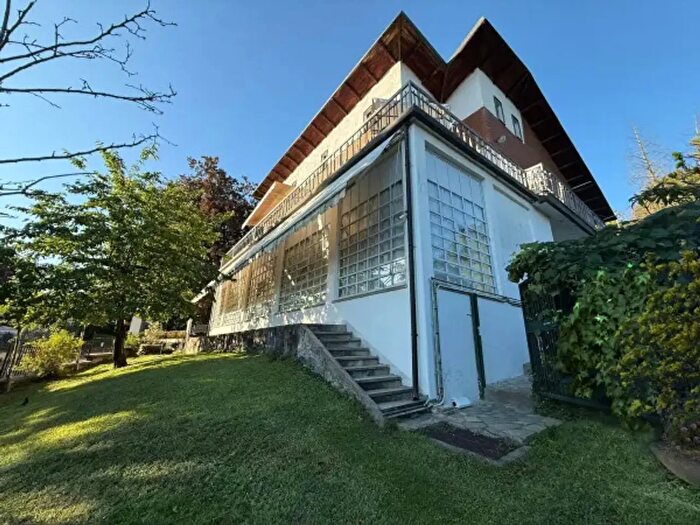 Casa con 6 locali in vendita in Strada Rosario Scalero, Moncalieri